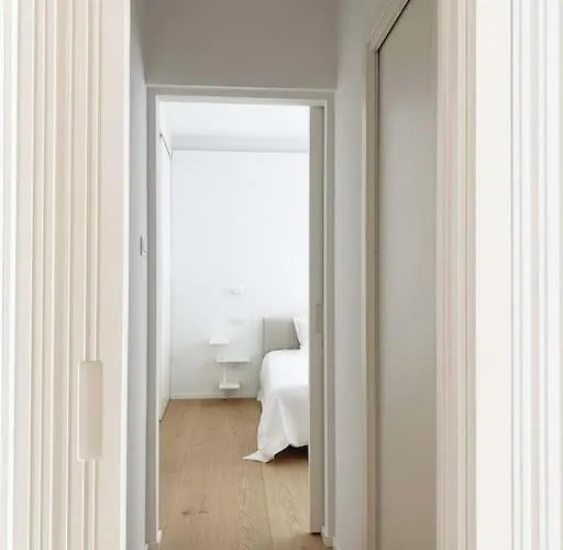 The Window On The Theatre And The Cathedral - Luxury Appartement
