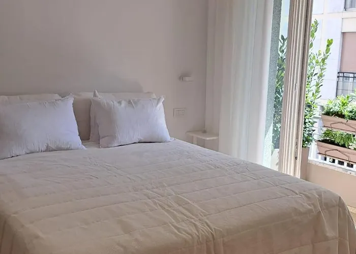 The Window On The Theatre And The Cathedral - Luxury شقة