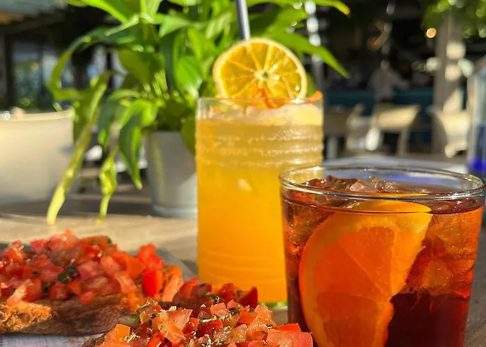 The Window On The Theatre And The Cathedral - Luxury * كومو