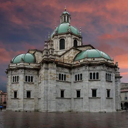 Apartament The Window On The Theatre And The Cathedral - Luxury Como