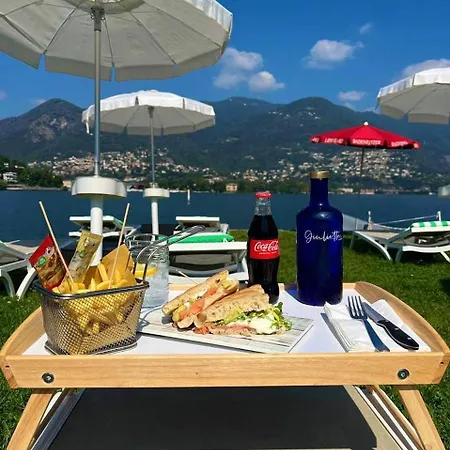 The Window On The Theatre And The Cathedral - Luxury Апартаменты Комо