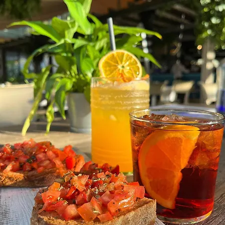 The Window On The Theatre And The Cathedral - Luxury * Комо